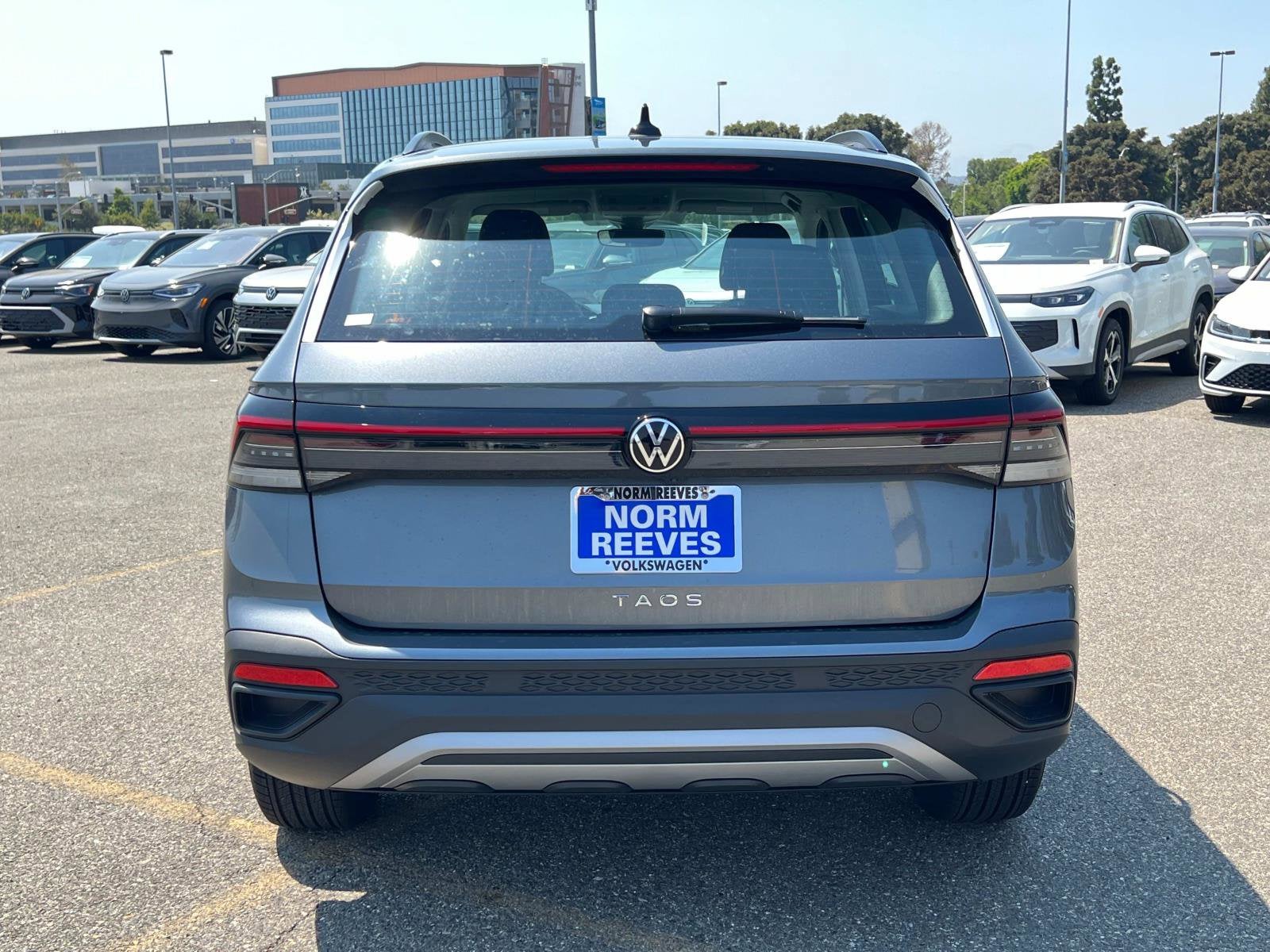 2025 Volkswagen Taos S