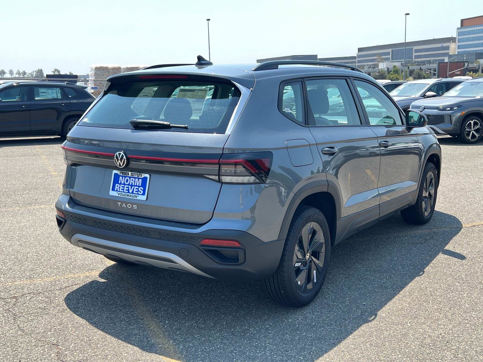 2025 Volkswagen Taos S