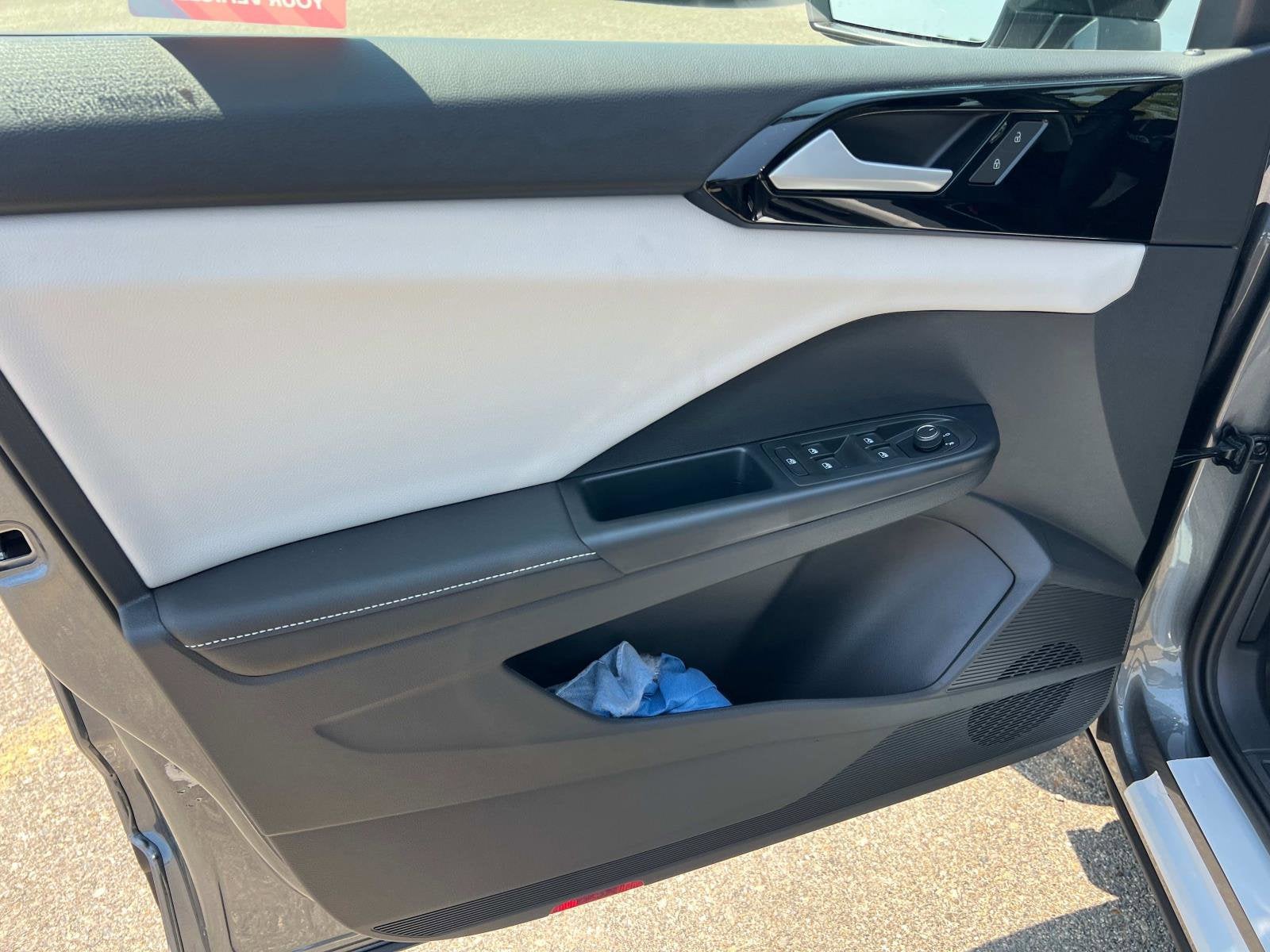 2025 Volkswagen Taos S