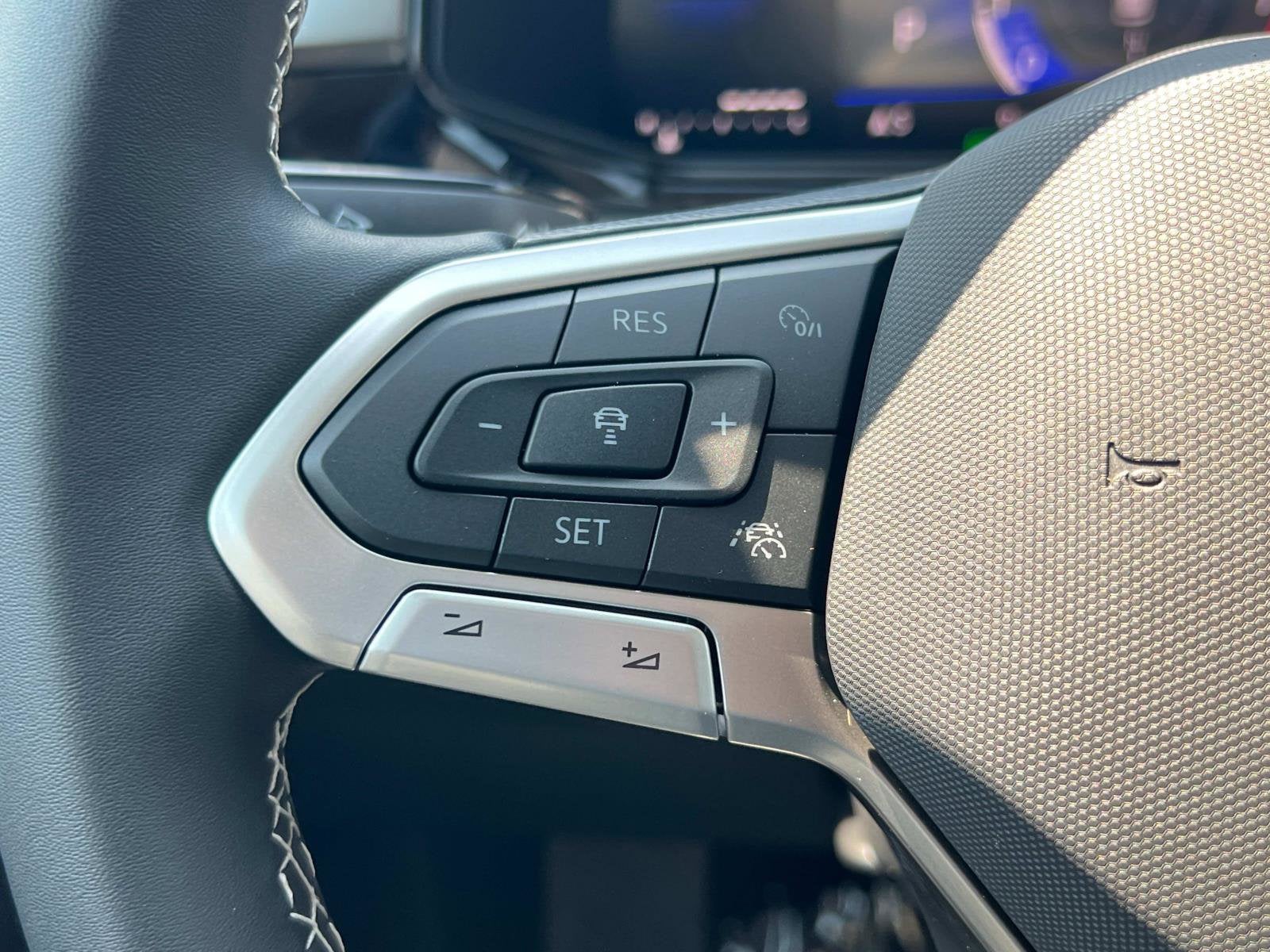 2025 Volkswagen Taos S