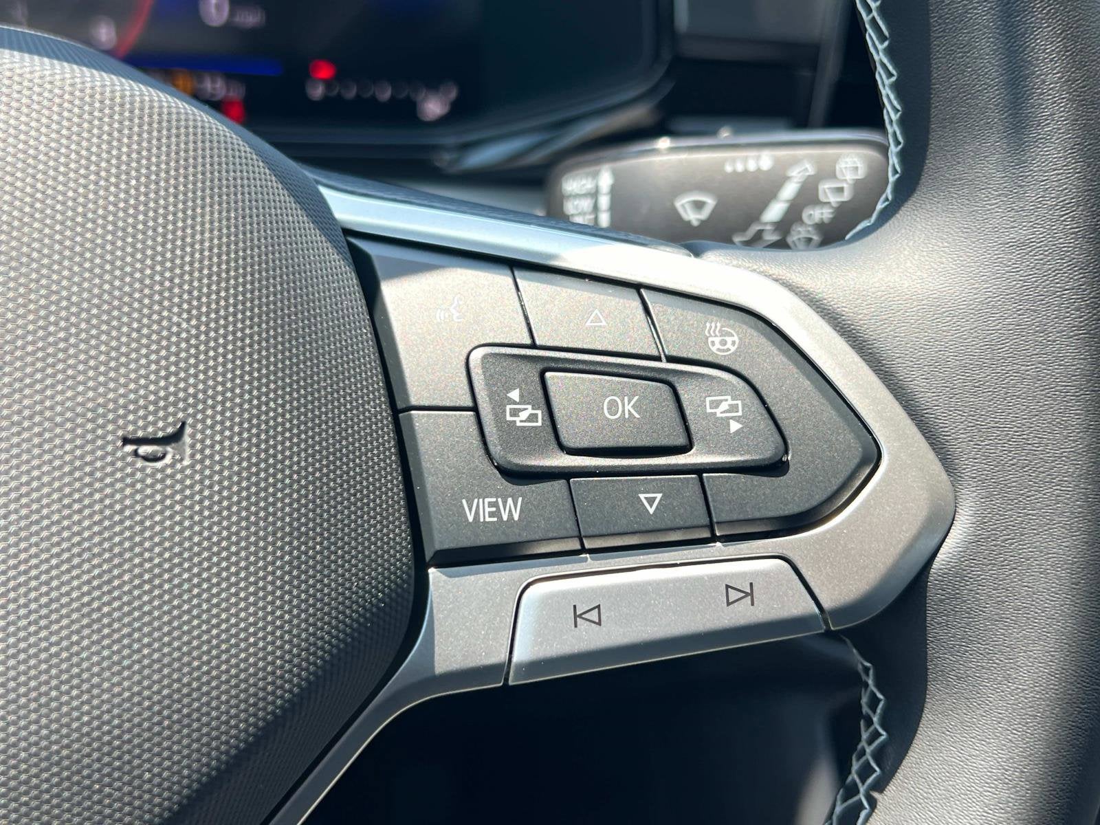 2025 Volkswagen Taos S