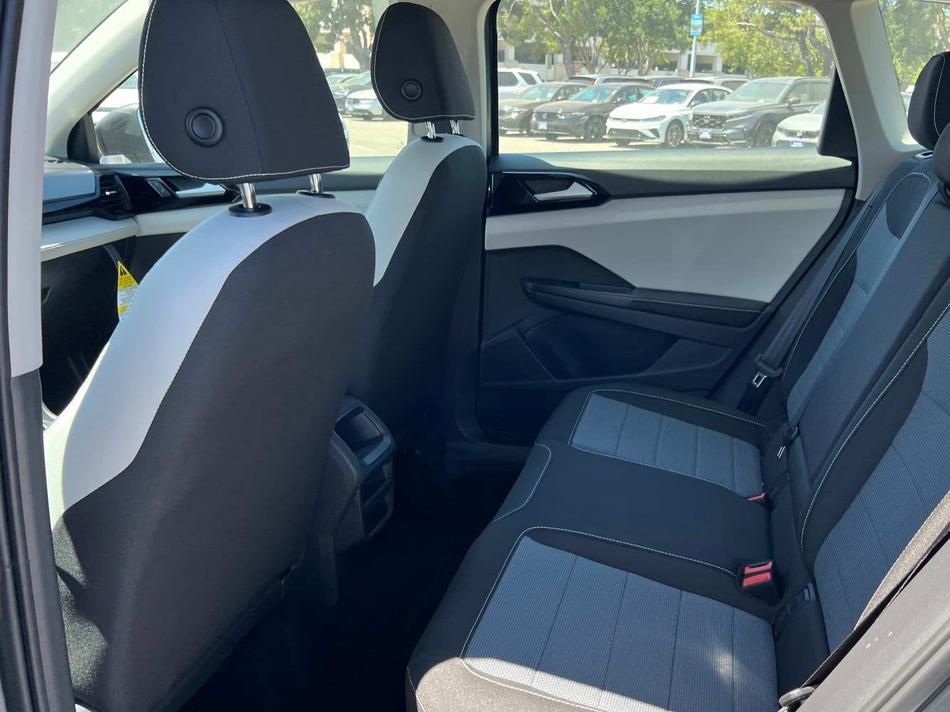 2025 Volkswagen Taos S