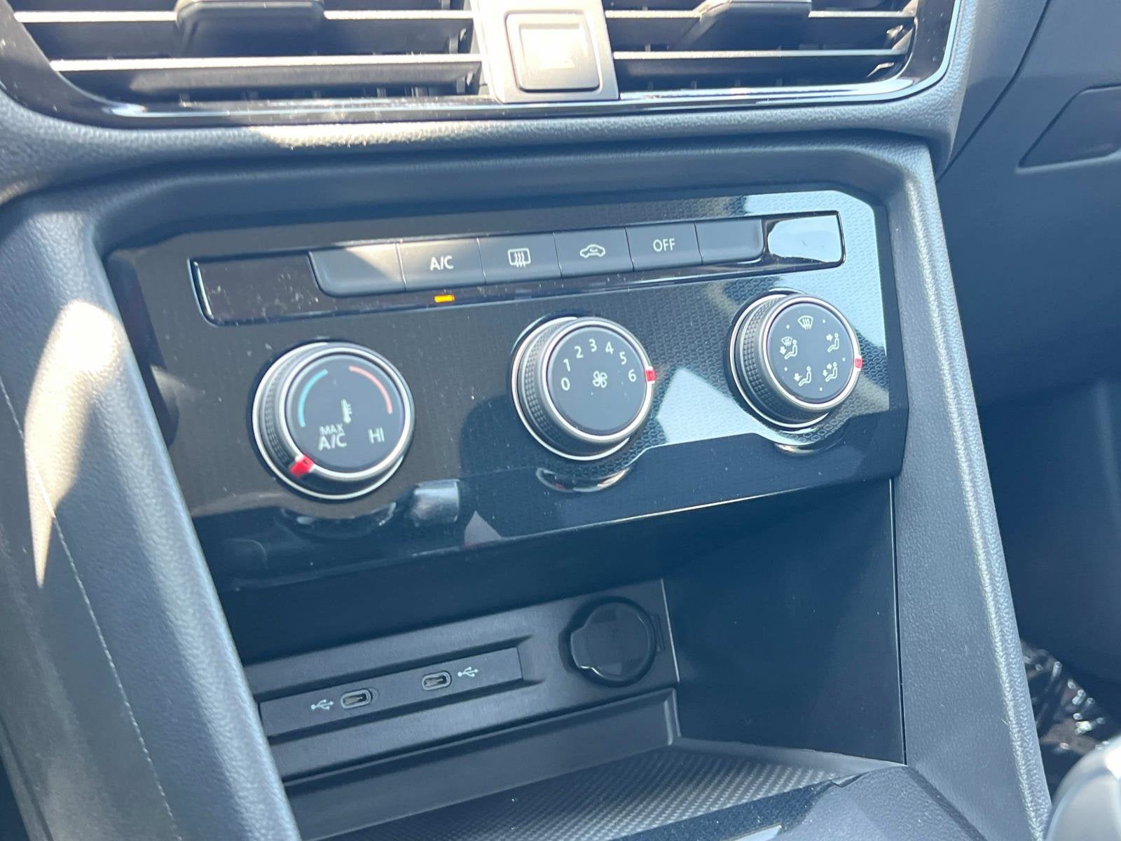 2025 Volkswagen Taos S