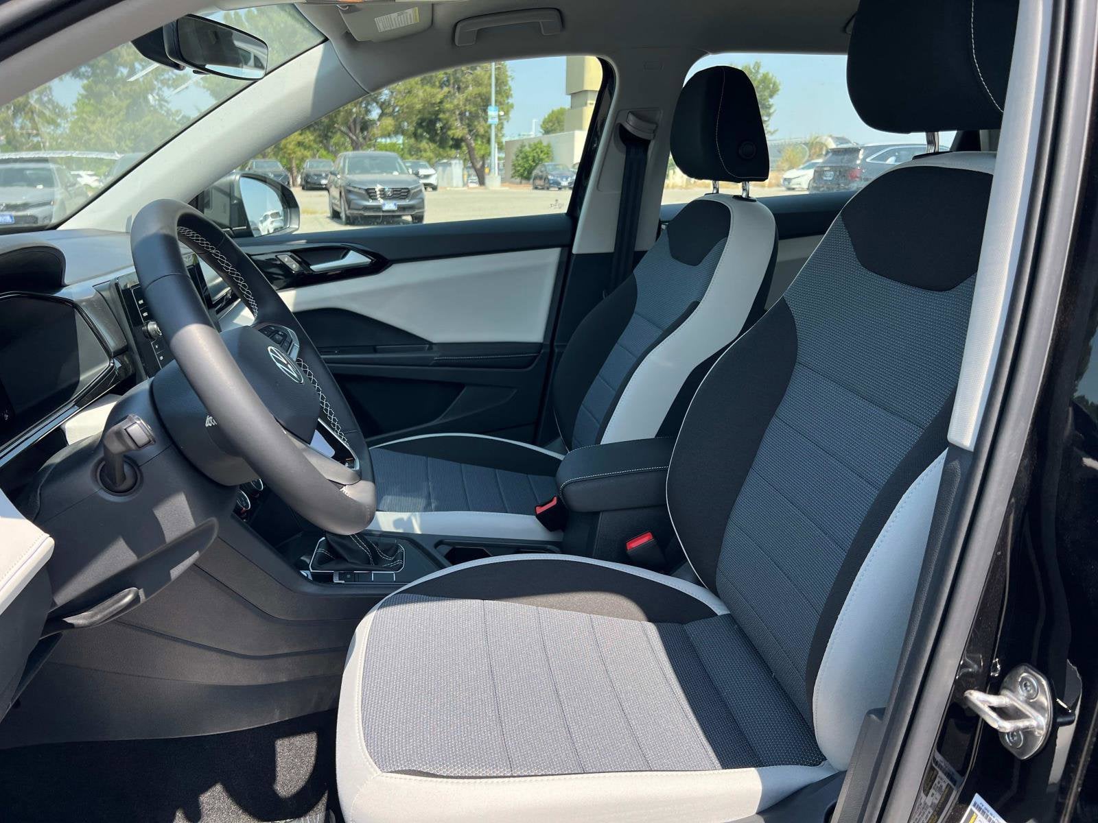 2025 Volkswagen Taos S