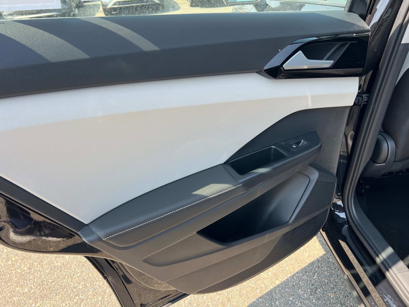 2025 Volkswagen Taos S