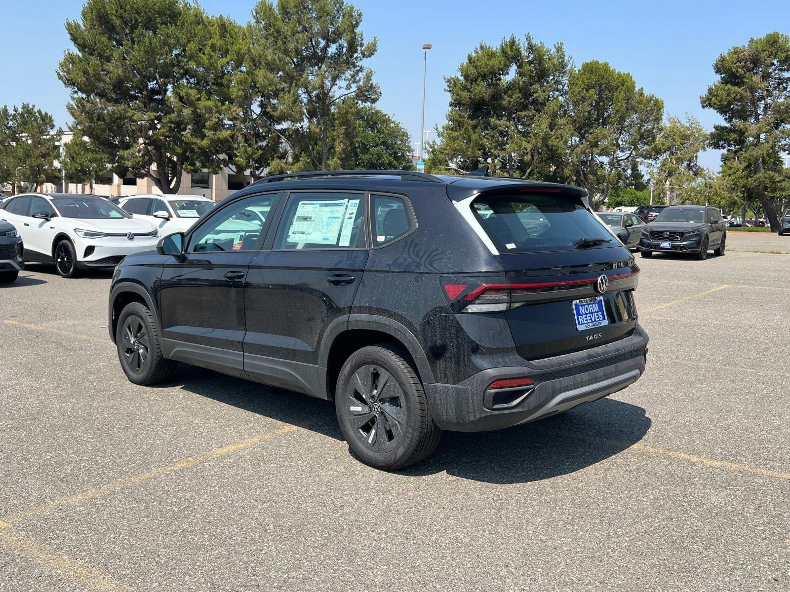 2025 Volkswagen Taos S