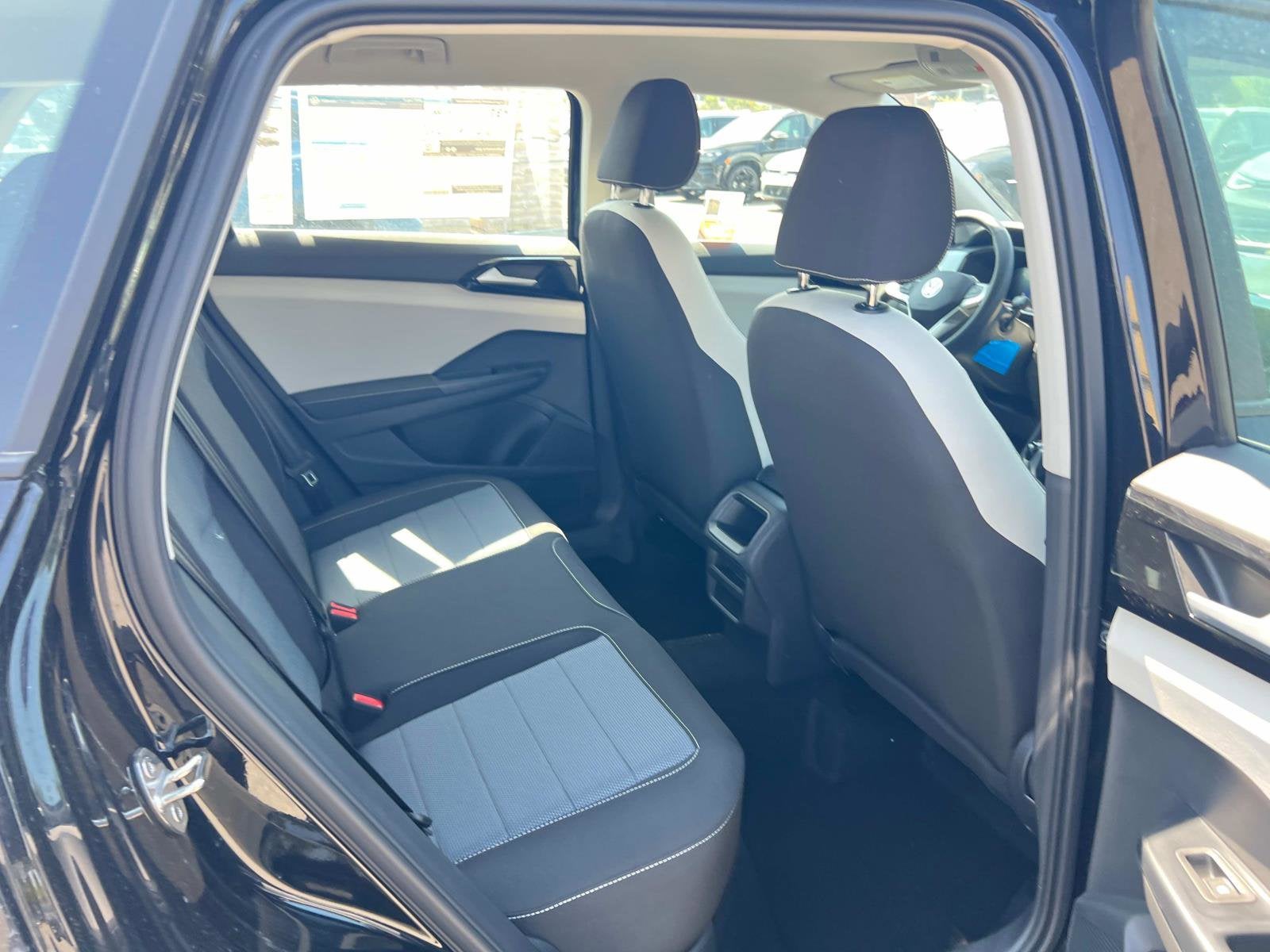 2025 Volkswagen Taos S