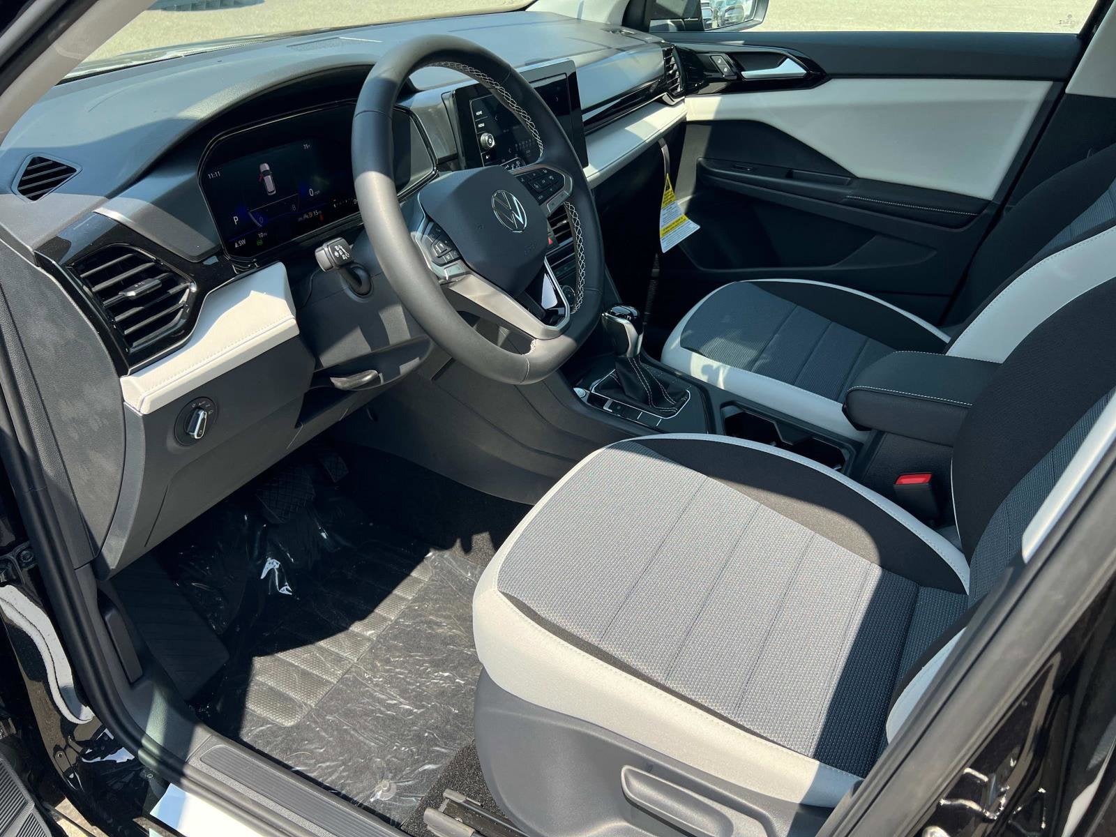 2025 Volkswagen Taos S