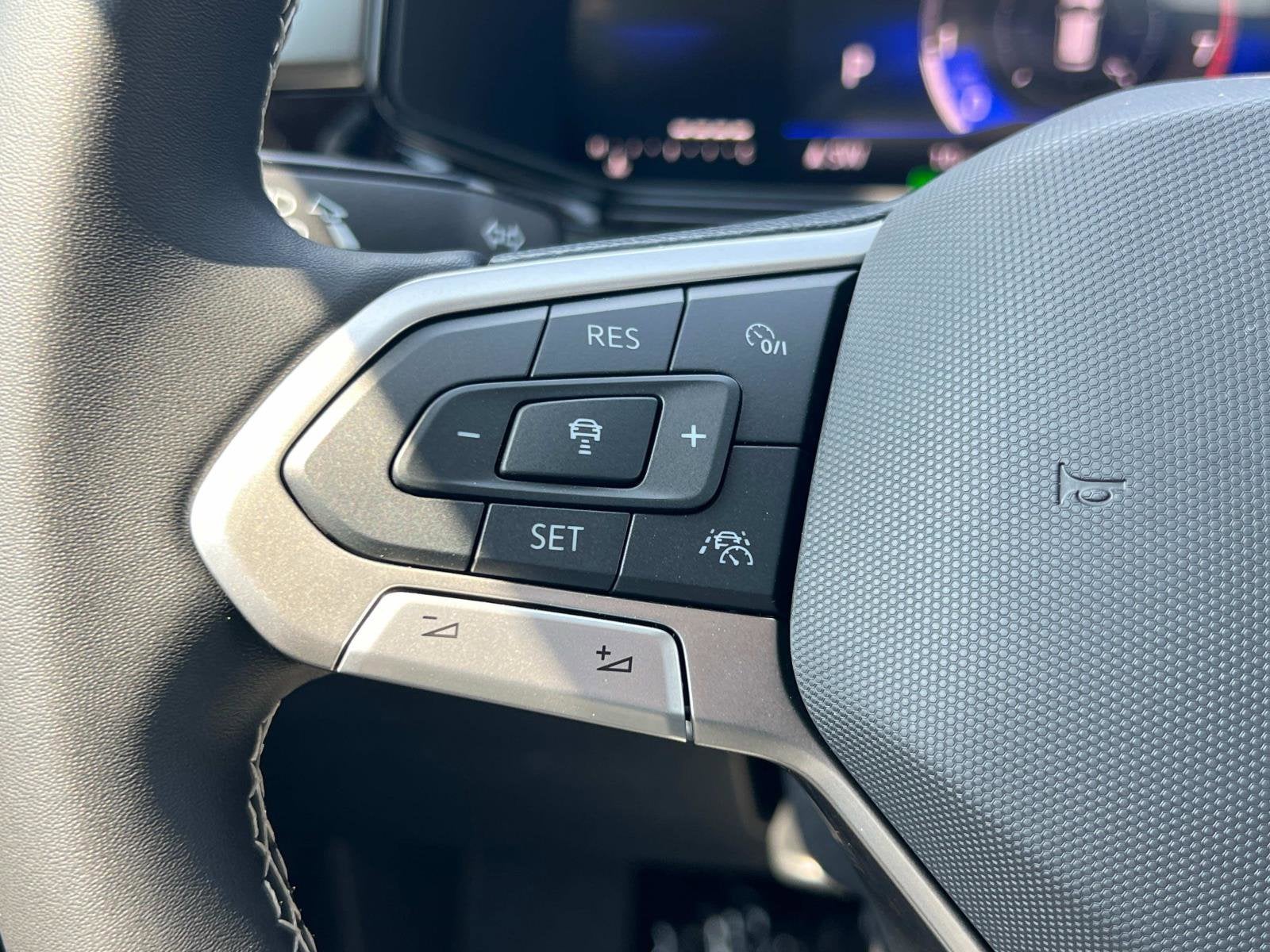 2025 Volkswagen Taos S