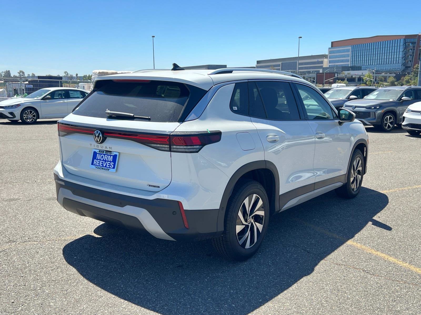 2025 Volkswagen Tiguan S