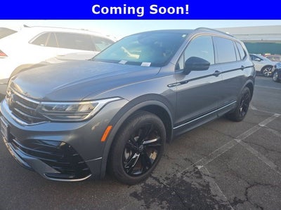 2024 Volkswagen Tiguan SE R-Line Black