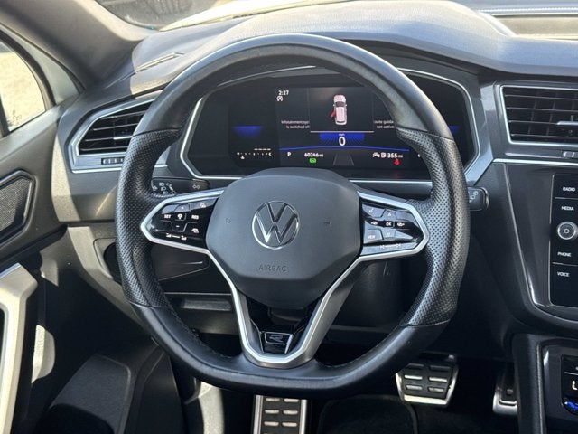 2023 Volkswagen Tiguan SE R-Line Black