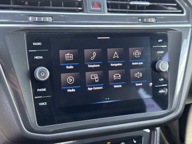 2023 Volkswagen Tiguan SE R-Line Black