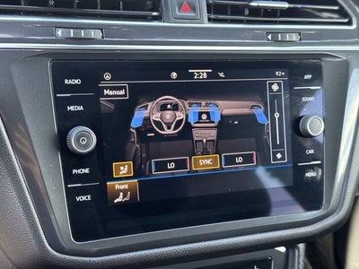 2023 Volkswagen Tiguan SE R-Line Black