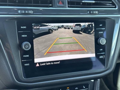 2023 Volkswagen Tiguan SE R-Line Black