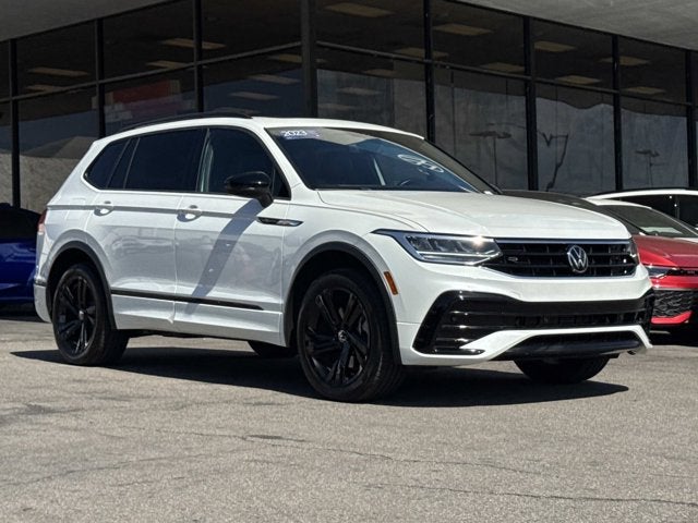 2023 Volkswagen Tiguan SE R-Line Black