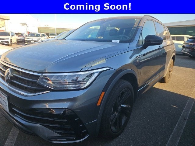 2023 Volkswagen Tiguan SE R-Line Black