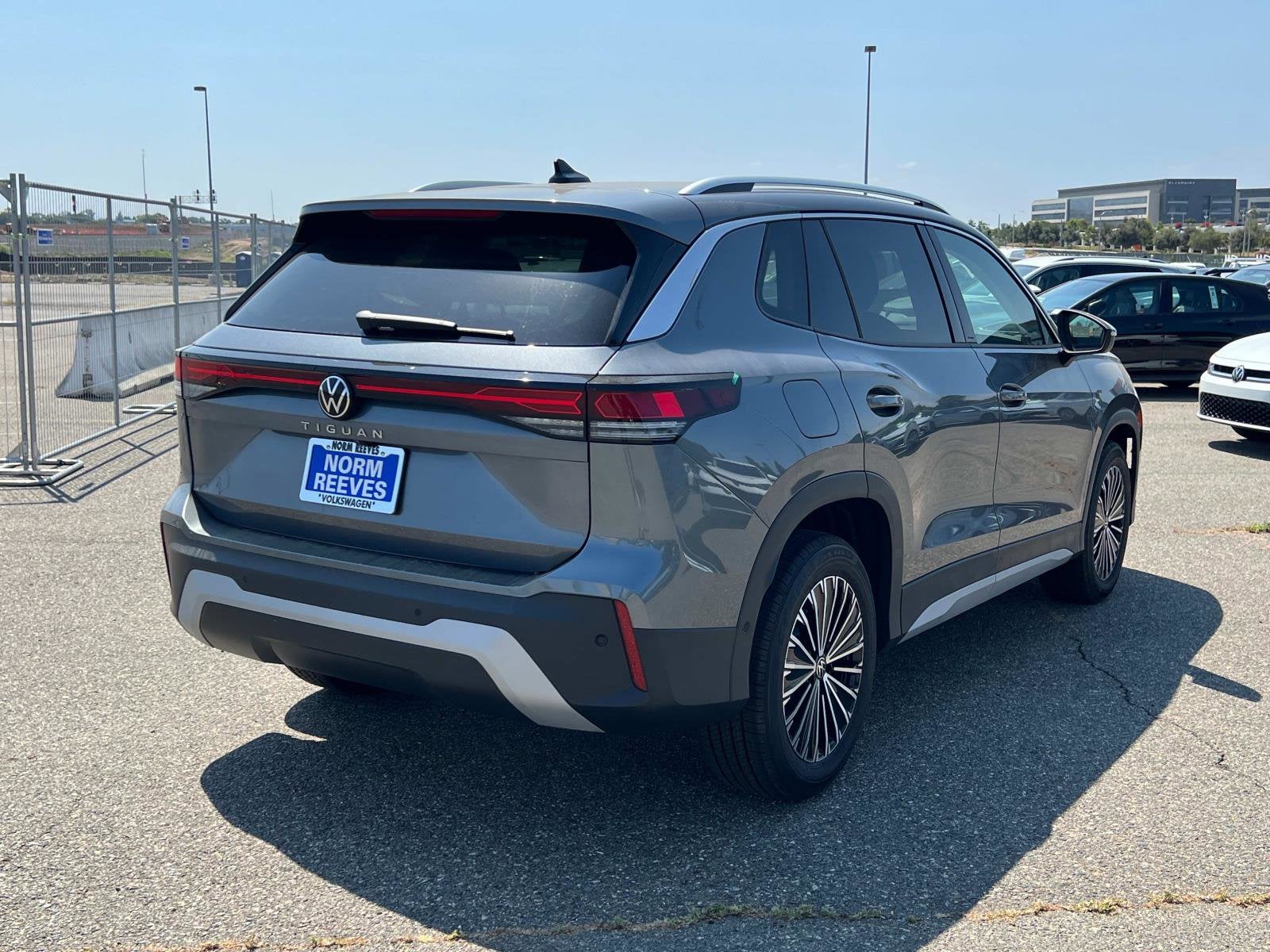 2025 Volkswagen Tiguan S