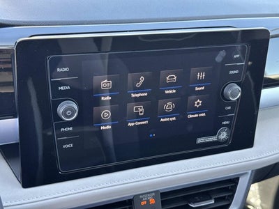 2026 Volkswagen Taos SE