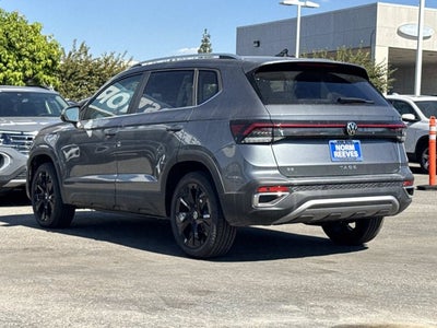 2026 Volkswagen Taos SE