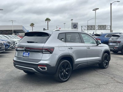 2026 Volkswagen Taos SE