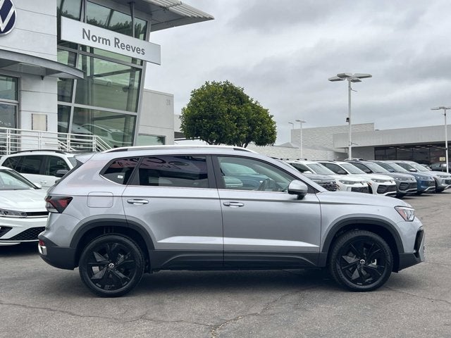 2026 Volkswagen Taos SE