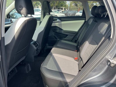 2025 Volkswagen Taos SE