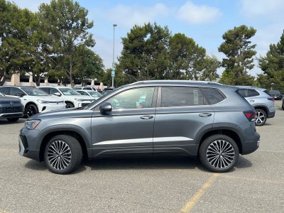 2025 Volkswagen Taos SE