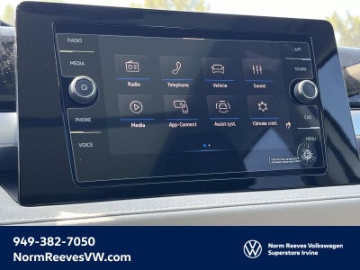 2025 Volkswagen Taos SE