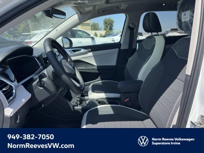 2025 Volkswagen Taos SE