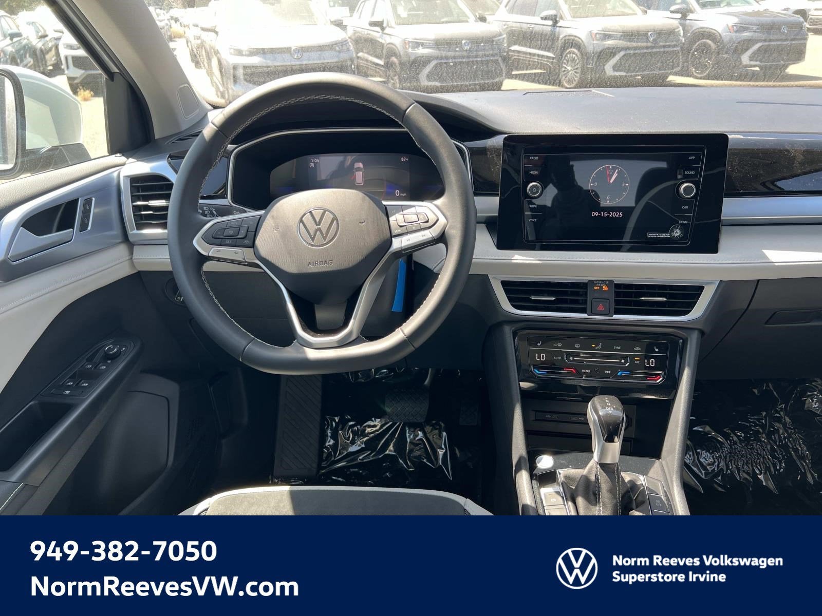 2025 Volkswagen Taos SE