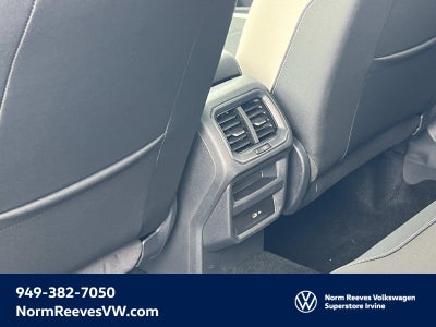 2025 Volkswagen Taos SE