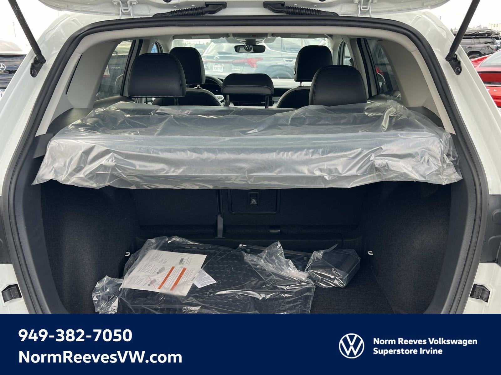 2025 Volkswagen Taos SE