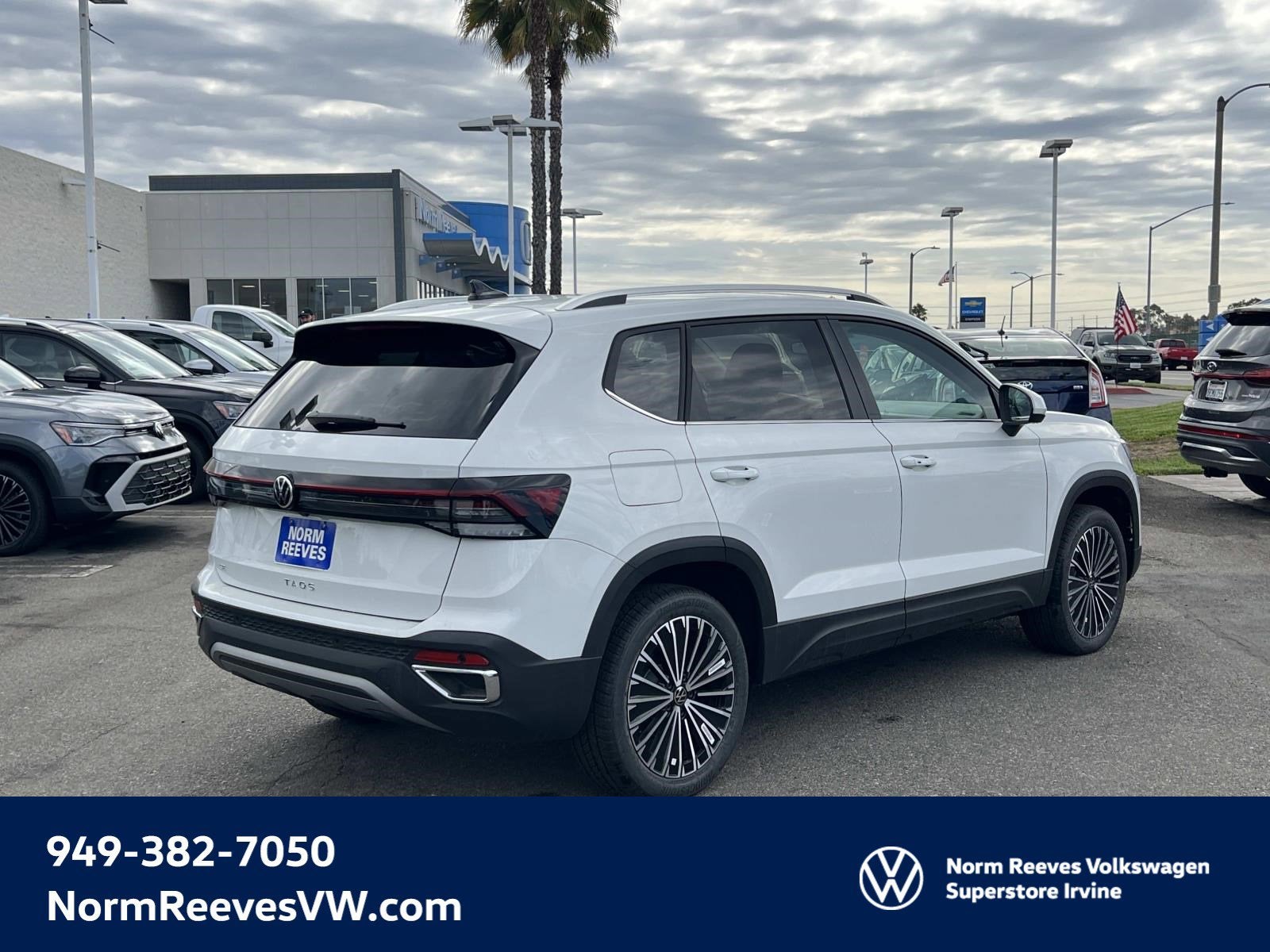 2025 Volkswagen Taos SE