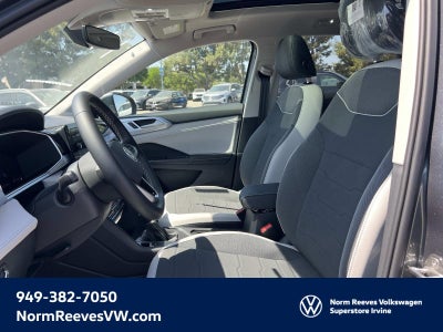 2025 Volkswagen Taos SE