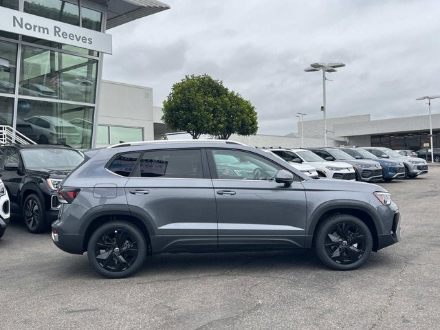 2026 Volkswagen Taos SE