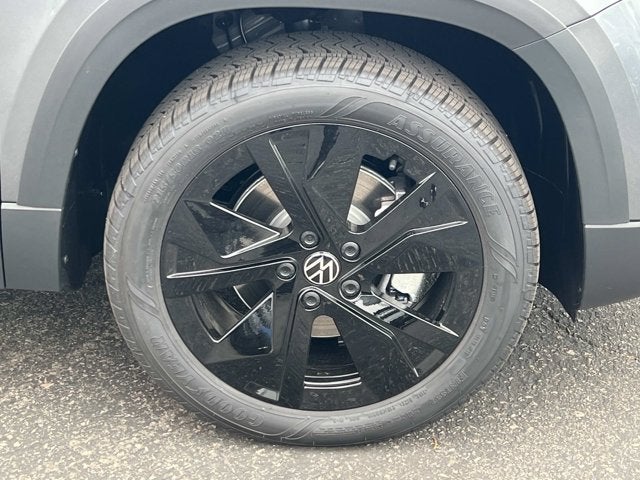 2026 Volkswagen Taos SE