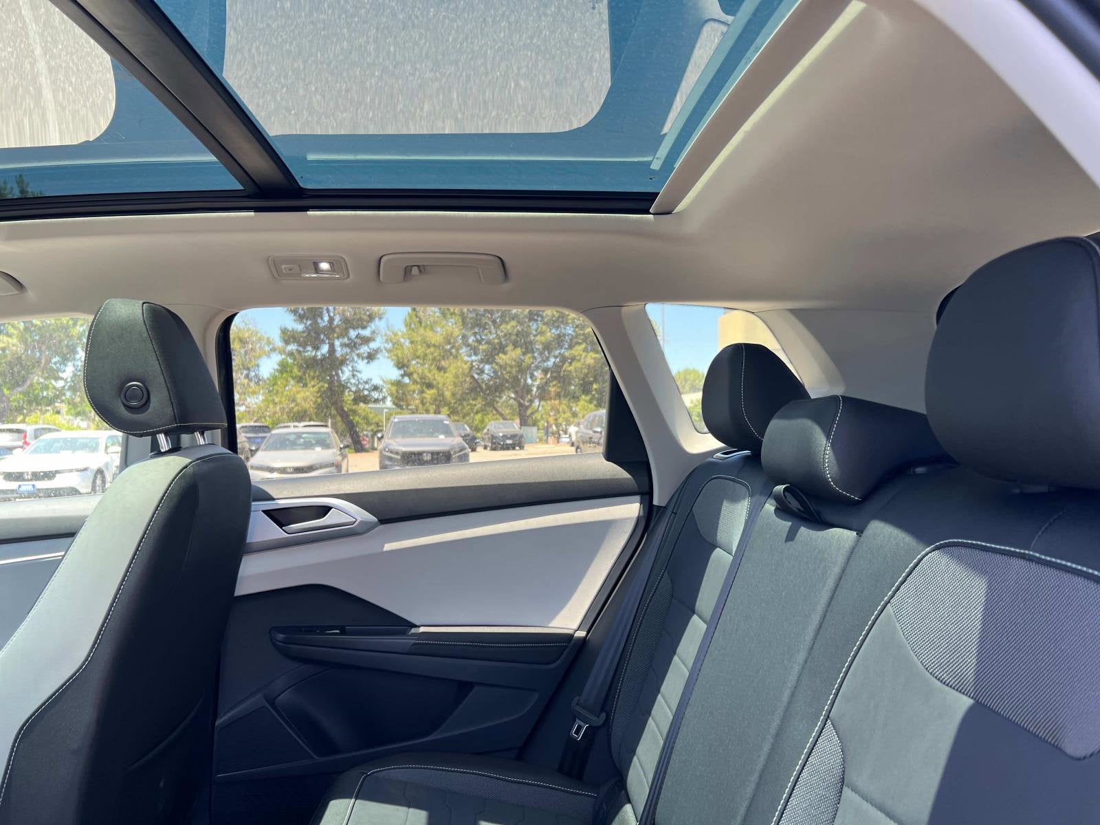 2025 Volkswagen Taos SE