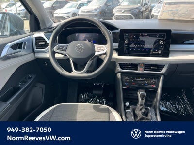 2025 Volkswagen Taos SE