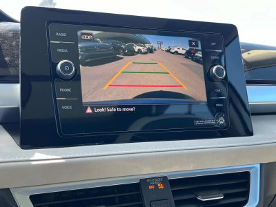 2025 Volkswagen Taos SE