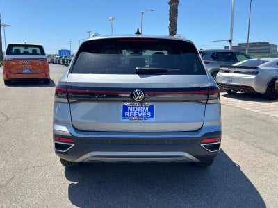 2025 Volkswagen Taos SE