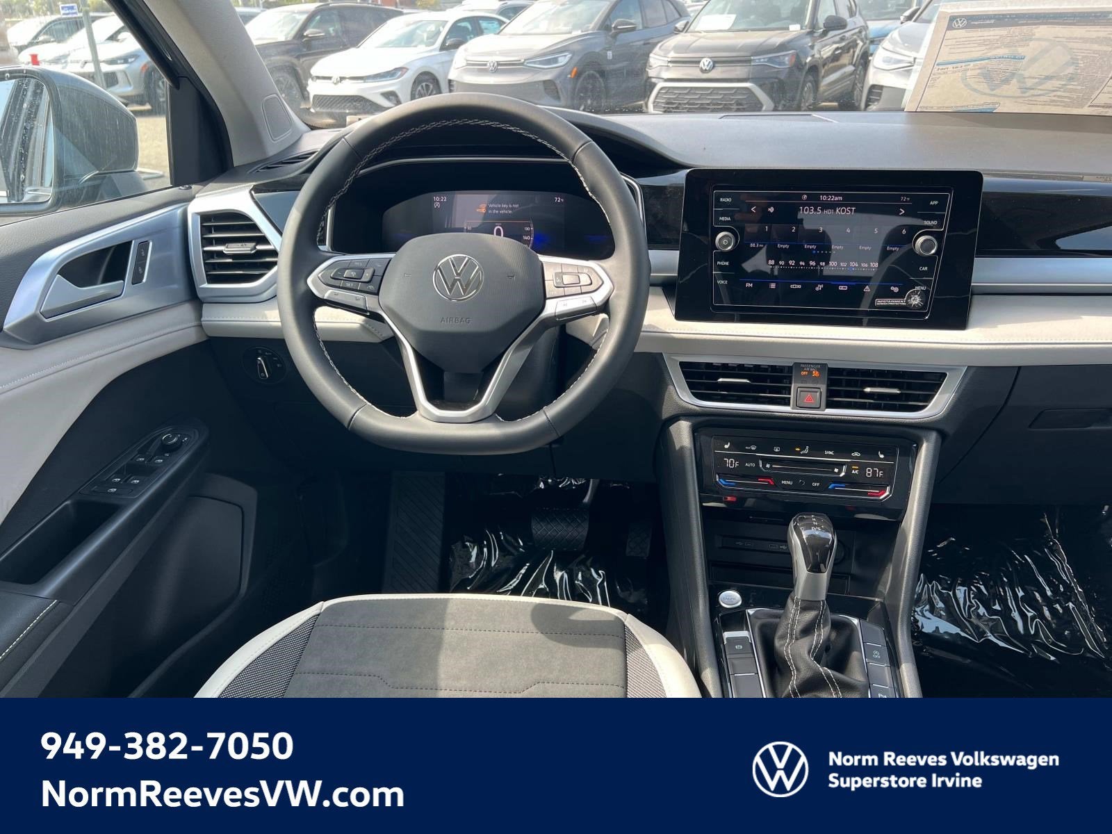 2025 Volkswagen Taos SE