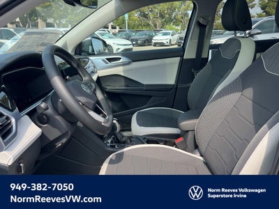 2025 Volkswagen Taos SE