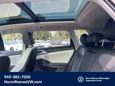 2025 Volkswagen Taos SE