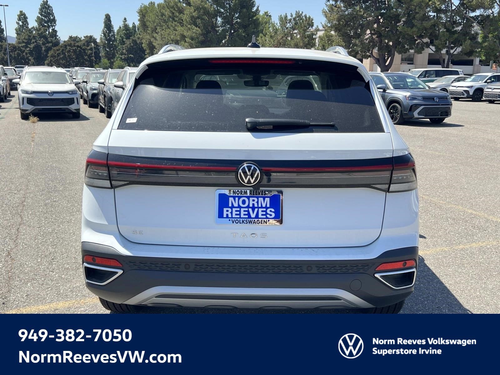 2025 Volkswagen Taos SE