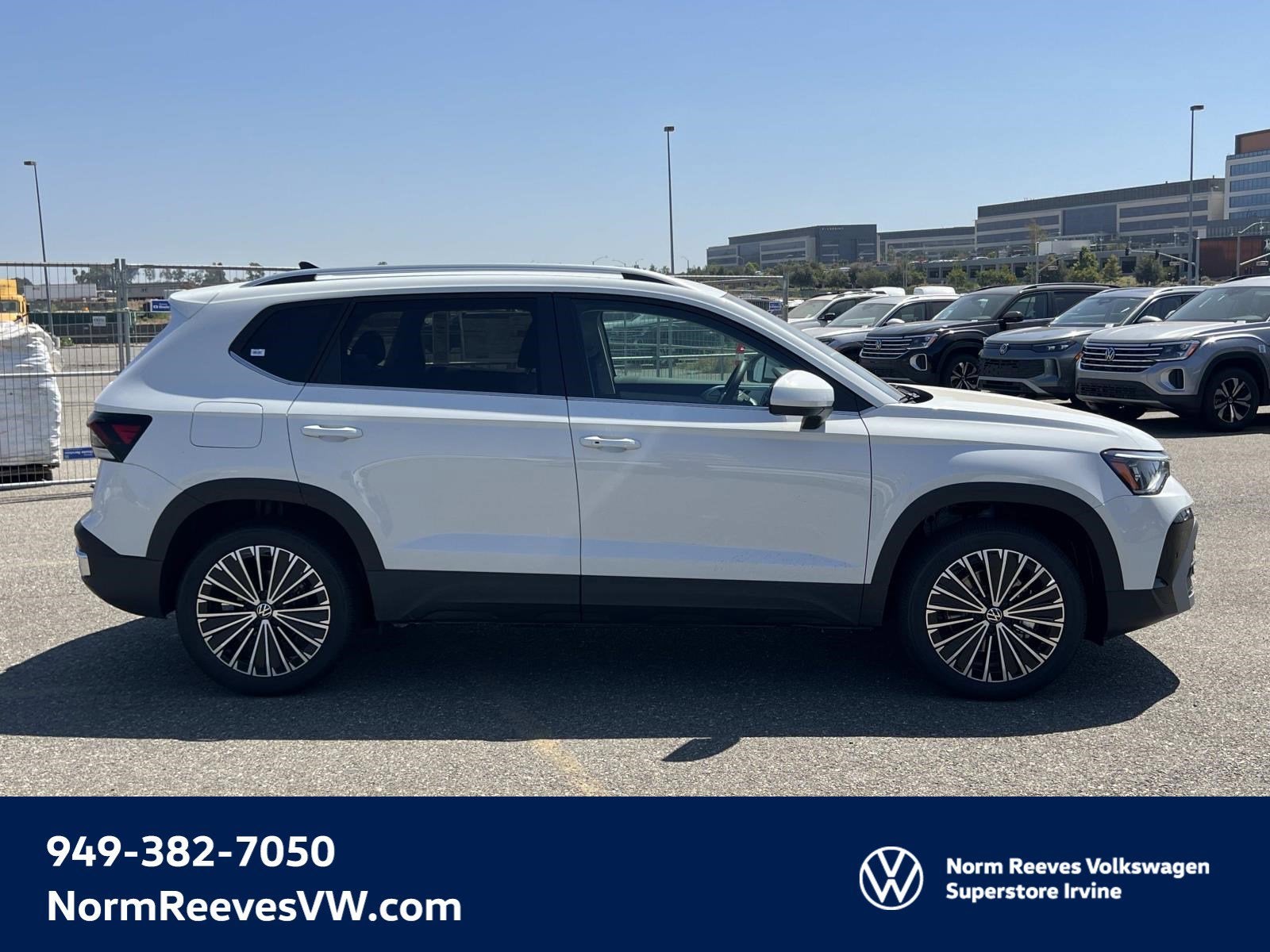 2025 Volkswagen Taos SE