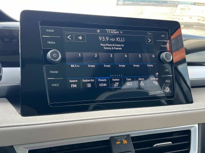 2025 Volkswagen Taos SE