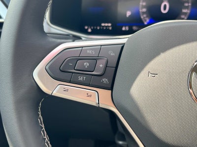 2025 Volkswagen Taos SE