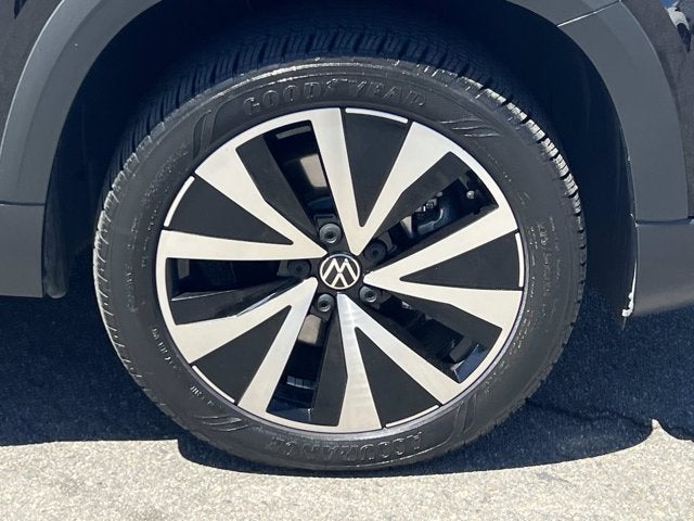 2023 Volkswagen Taos SE
