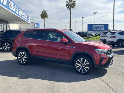 2024 Volkswagen Taos SE